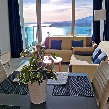 Skyline 26 Stunning Sea Views From A 2-Bedroom Apartment On The 26Th Floor Бенидорм Екстериор снимка