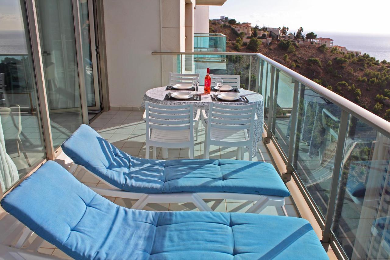 Skyline 26 Stunning Sea Views From A 2-Bedroom Apartment On The 26Th Floor Бенидорм Екстериор снимка