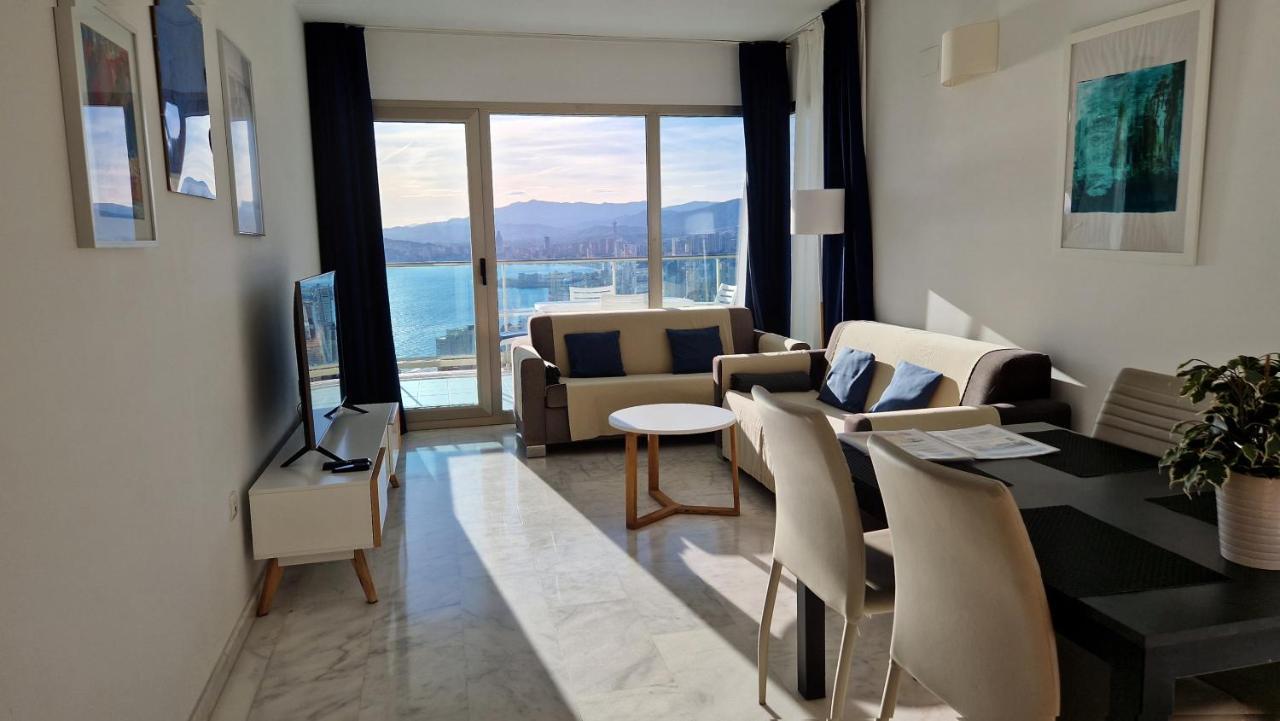 Skyline 26 Stunning Sea Views From A 2-Bedroom Apartment On The 26Th Floor Бенидорм Екстериор снимка